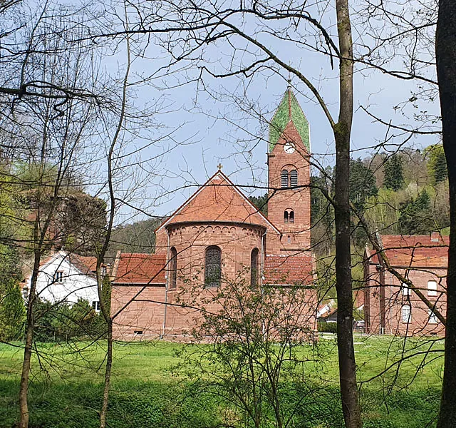Wandern auf mystischen Pfaden in den Nordvogesen